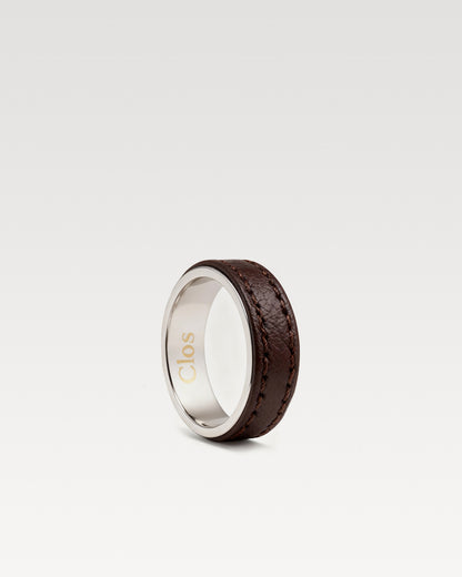 Clos Minimalist Ring