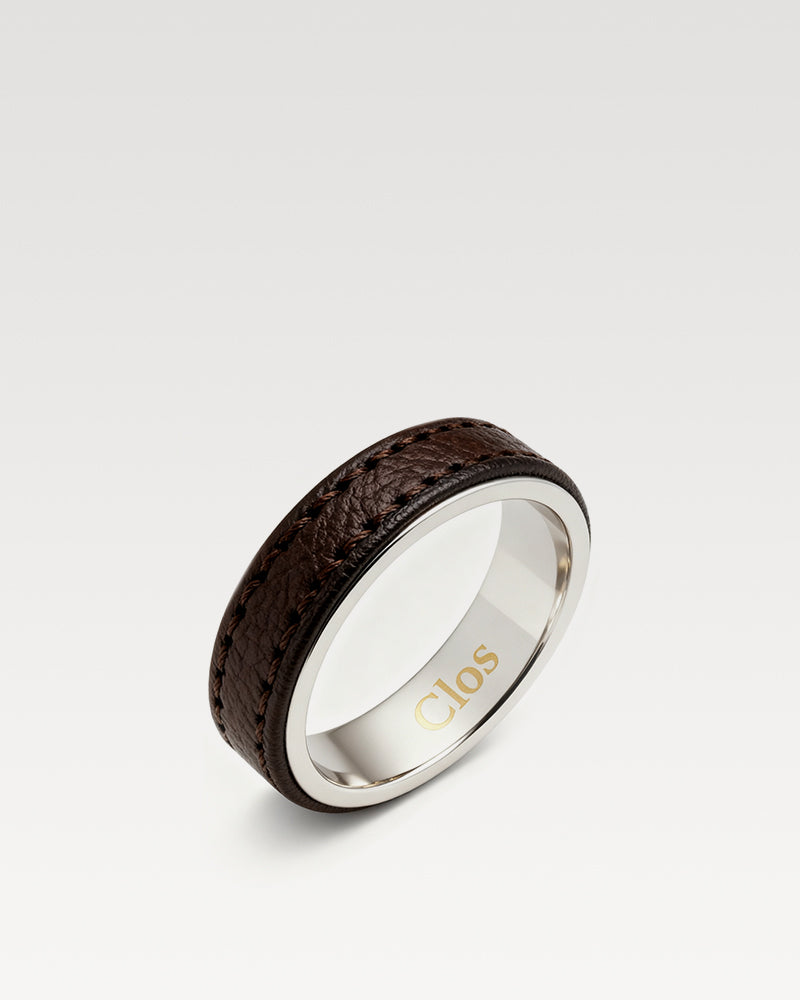 Clos Minimalist Ring