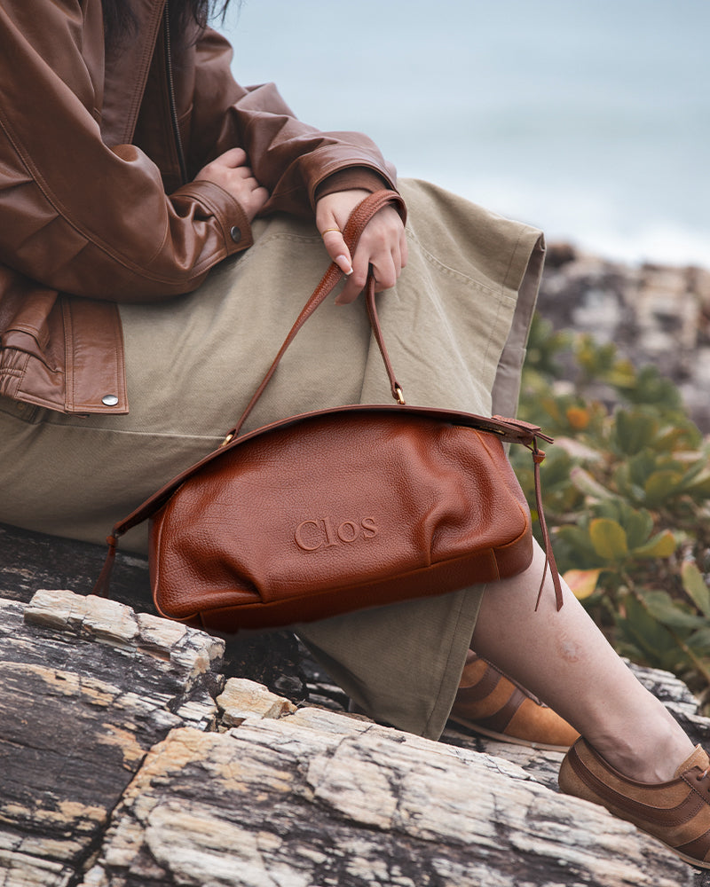 FloatBag Large Boat Bag in Top-Grain Cow Neck Leather